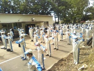 はじめの式後、ラジオ体操をして早速講義を開始